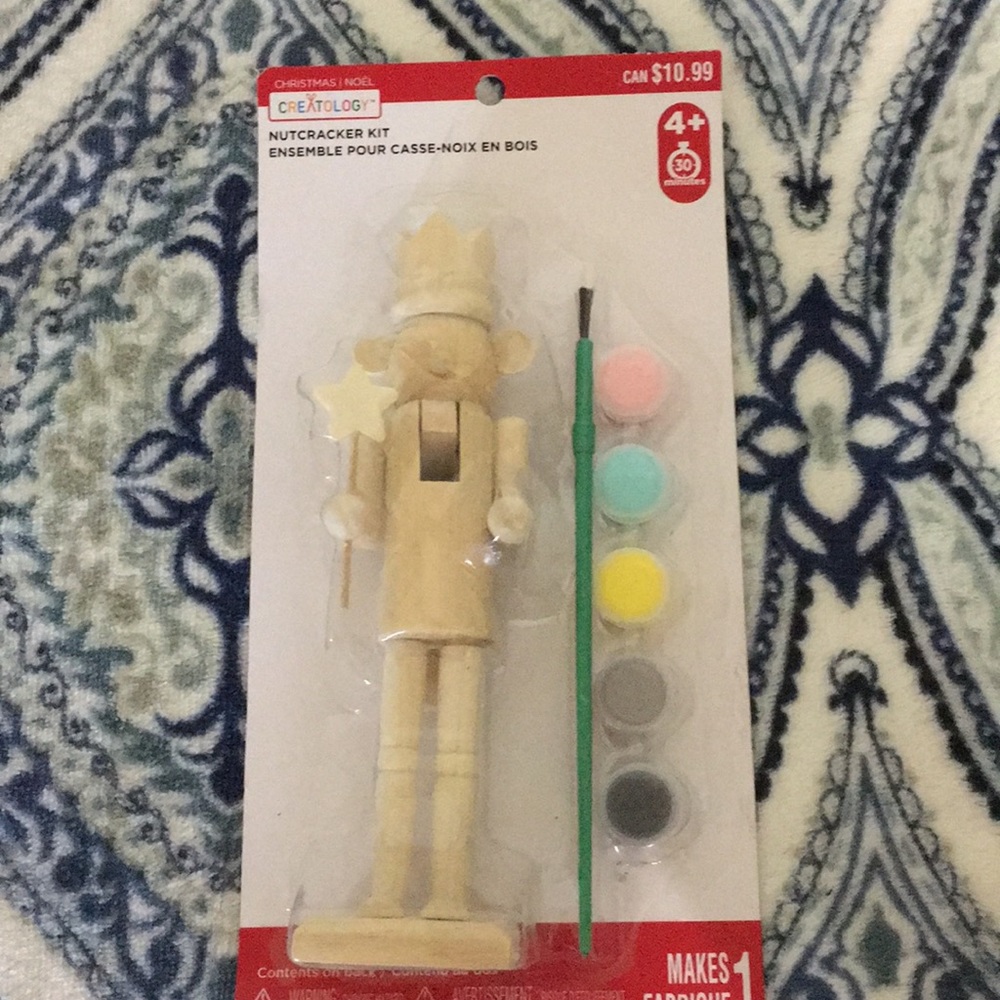 Nutcracker set